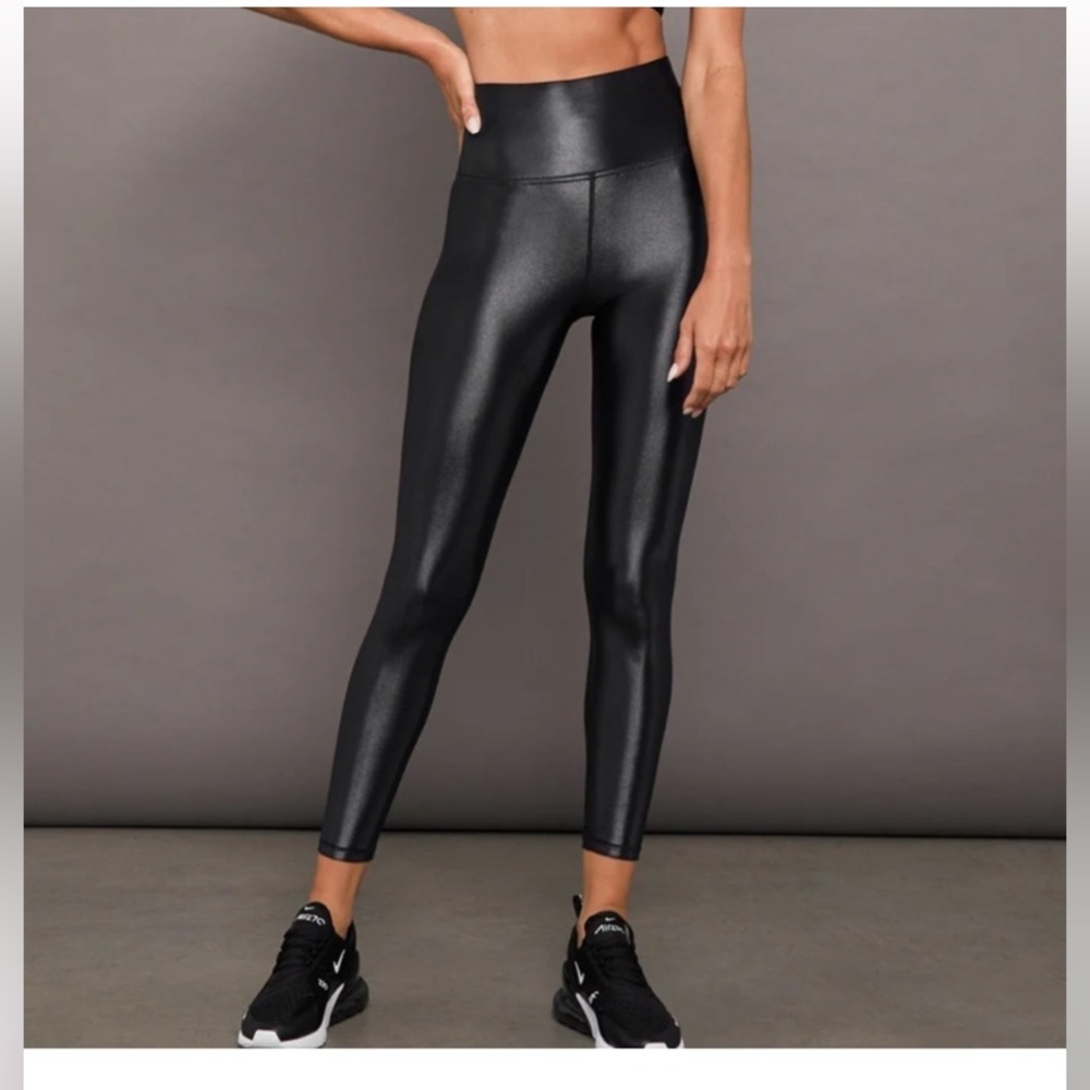 NWOT Carbon38 Black Takara shine Leggings size small S cute!